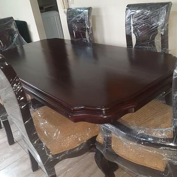 muebles y colchones - comedor en caoba de 6 sillas 