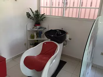 negocios en venta - Vendo salón de Belleza