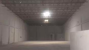 oficinas y locales comerciales - Alquilo Nave 480 mts con rampa Av. Monumental 