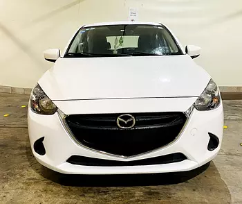 carros - OFERTA Mazda Demio 2016 como NUEVO en 605 mil.