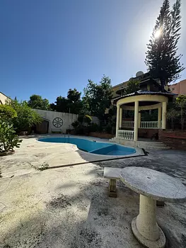 casas - Casa Con Piscina Para Negocio En Arroyo Hondo 2DO