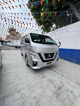 carros - NISSAN CARAVAN NV350