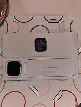 celulares y tabletas - Apple Watch SE 2da generación de 44mm GPS 