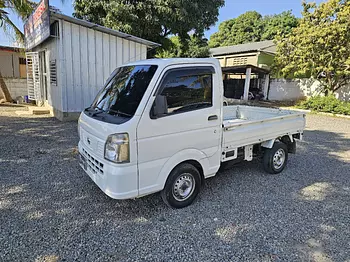 camiones y vehiculos pesados - Nissan NT100 año 2016 