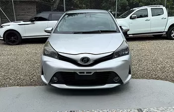 carros - Toyota vitz 2016