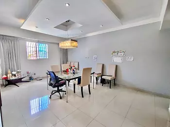 apartamentos - Vendo en el millón tercer nivel tres hab 2.5 baños