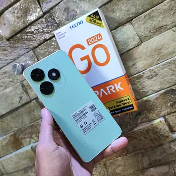 celulares y tabletas - TECNO SPARK GO 2024