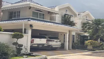 casas - Hermosa casa en la pradera
