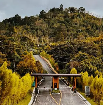 solares y terrenos - Solar en venta en las montañas Constanza