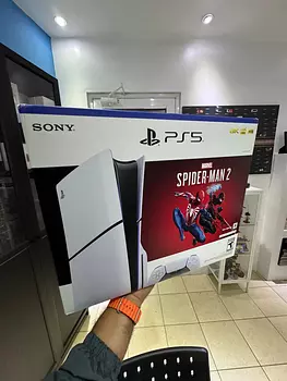 consolas y videojuegos - PlayStation 5 Slim Nuevo Sellado Version Disco, Juego incluido, $ 34,995 NEG