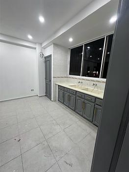 apartamentos - Alquilo amplio apartamento clásico en Bella Vista, Av. Sarasota 
