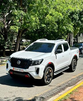 camiones y vehiculos pesados -  NISSAN FRONTIER NP300 2020 4X4 COMO NUEVA