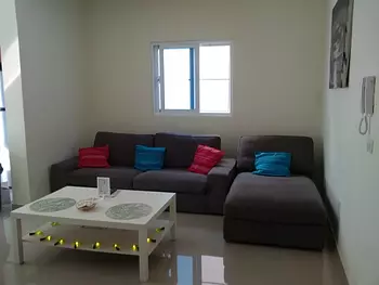 casas - Disponible para renta casa amplia de dos niveles semi amueblada lugar tranquilo