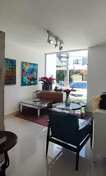 oficinas y locales comerciales - ALQUILO 
Local, Mirador Norte
1er piso 
