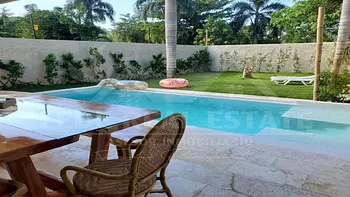 casas vacacionales y villas - VILLA MODERNA, COMPLETAMENTE AMUEBLADA CON PISCINA - LAS TERRENAS