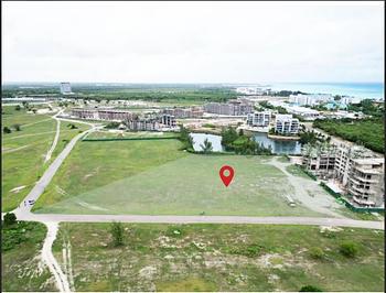 solares y terrenos - Solar en Cap Cana para apartamentos 