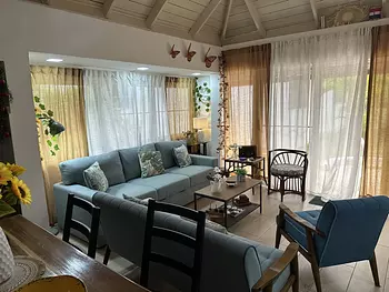 casas vacacionales y villas - VILLA EN BOCA CHICA FRENTE AL MAR CON PISCINAS