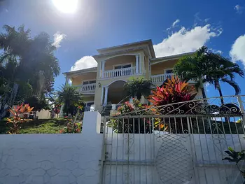 casas - Vivienda con 662 Mts2 Construidos en Gaspar Hernandez 