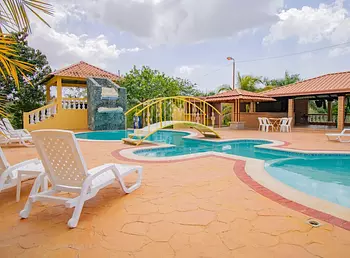 casas vacacionales y villas - VENDO VILLA SANTO DOMINGO NORTE