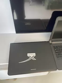 computadoras y laptops - laptop usada lista para trabajar desde casa incluye un headset Logitech usb