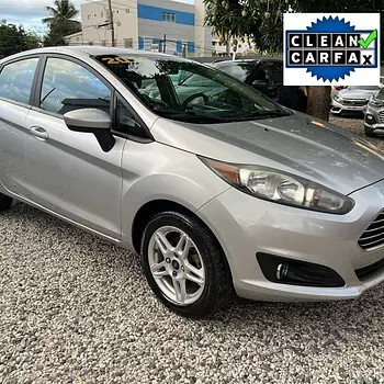 carros - 2018 Ford Fiesta SE