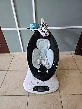 coches y sillas - 4 Moms Mamaroo silla/columpio para bebes