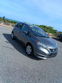 carros - Nissan versa 2019