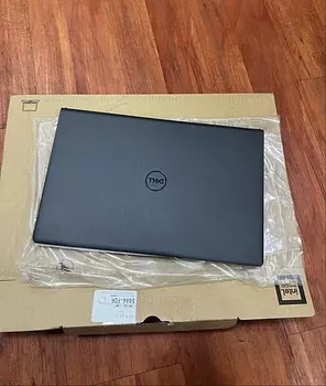 computadoras y laptops - Laptop Dell Inspiron 3000 15 Pulgadas 