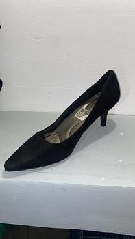 zapatos para mujer - Vendo estas zapatillas de mujer a buen precio 