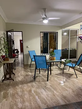 casas - Casa próximo a la república de Colombia210 metros 3 hab