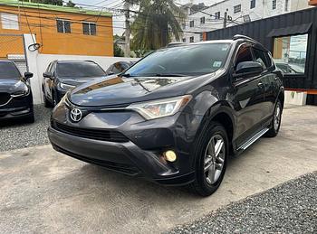 jeepetas y camionetas - Toyota Rav4 LE 2016, clean