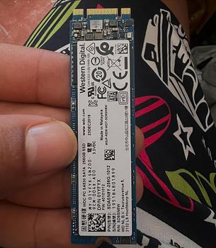 computadoras y laptops - Disco ssd M2 sata 256gb Western Digital 1M Garanti