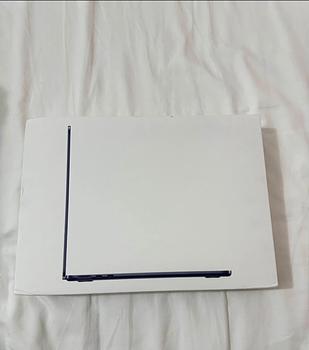 computadoras y laptops - MacBook Air m3 16/256ssd 2024