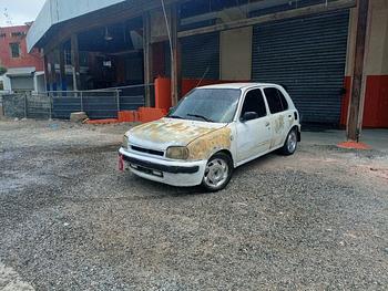 carros - Nissan March 2000