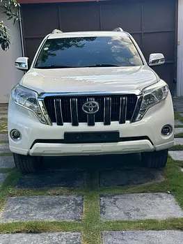 jeepetas y camionetas - Toyota prado txl 2016