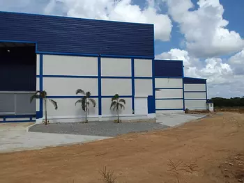 otros inmuebles - Nave Industrial Proximo al Merca Santo Domingo