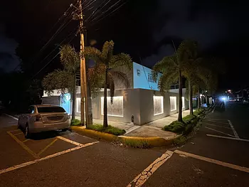 apartamentos - ALQUILO CASA EN BELLA VISTA CON  LINEA BLANCA

U$6,300 

- 370mst 