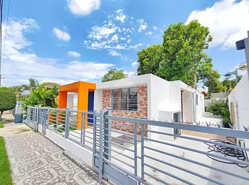 casas - MINIMALISTA CASA LAS DAMAS SANTIAGO 