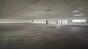 oficinas y locales comerciales - Alquiler Local Comercial Naco 2do piso 228Mts