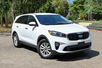 jeepetas y camionetas - Gran oportunidad de montarte en esta impecable lujosa kia Sorento 2019 