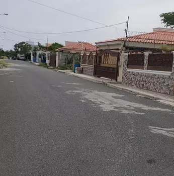 solares y terrenos - Solar de 212 metros, Autopista de San Isidro/Ecológica 