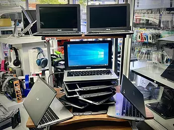 computadoras y laptops - Laptop Asus C200M Celeron 2/4Gb RAM 16SSD w10para usarse conectada.