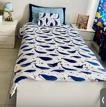 muebles y colchones - Cama Twin con accesorios ( sábanas , colchón , mesas de noche y cortinas )