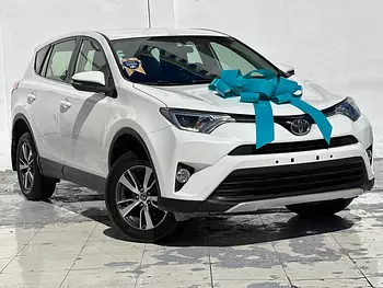 jeepetas y camionetas - TOYOTA RAV4 LE 2019DE LA CASA54mil KM