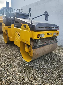 camiones y vehiculos pesados - Rodillo Bomag, diésel,recién importado de Japón. 