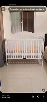 muebles - Vendo Cuna de Bebe color blanca *usada