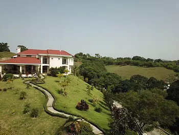 casas vacacionales y villas - Villa Mansion en Hatillo Jarabacoa