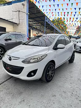carros - MAZDA DEMIO