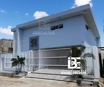 casas -  Casa con Piscina ubicada en Residencial Naime Etapa III