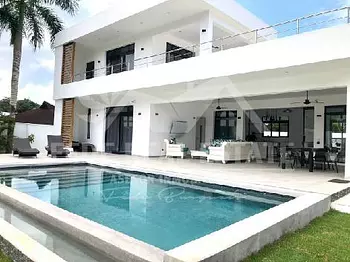 casas vacacionales y villas - VILLA MODERNA DE 2 NIVELES Y 5 HABITACIONES - LAS TERRENAS, SAMANÁ